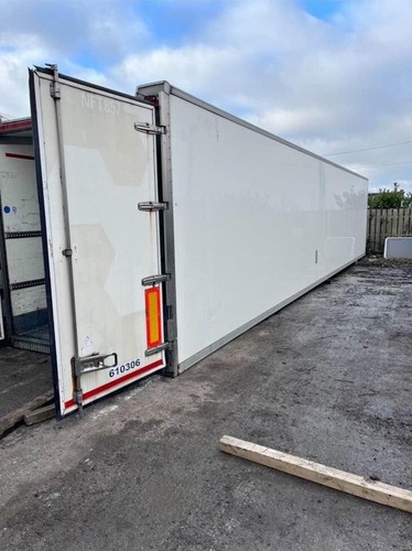 Insulated containers 35 - 45, ft,35